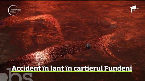 Accident în lanţ în cartierul Fundeni din Capitală. Trei autoturisme au fost implicate în busculadă, după ce unul dintre şoferi a frânat brusc, iar maşina a derapat