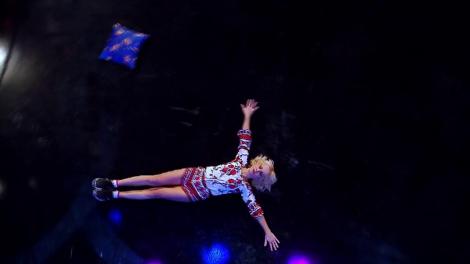 Antonela Căpitănescu, dans pe scena iUmor! Cheloo: "Relația ei cu umorul este decedată sau văduvă!