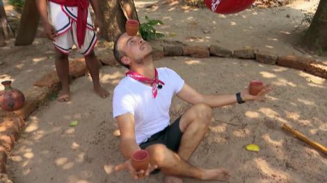 Vedetele din Asia Express, antrenament spartan la Școala de Arte Marțiale. George Vintilă: ”Mă dureau degetele de la mâini, deja mă zgâriasem. E foarte complicat!”