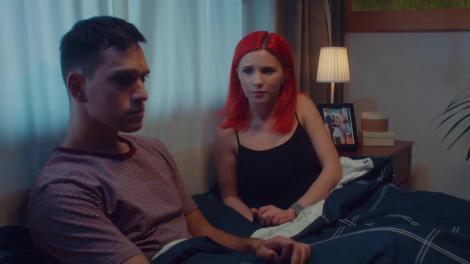 Ana încearcă să-l facă pe Ioan să o înțeleagă, dar acesta o respinge: „Am nevoie de tine! Doar atât îți cer”