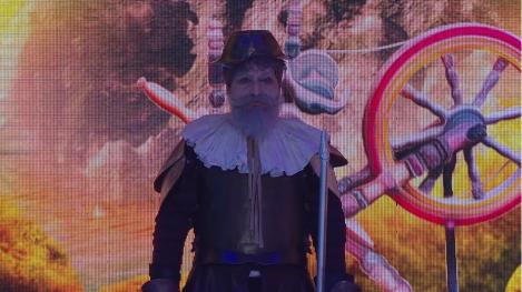 Masca Don Quijote. Rona Hartner: ”Zici că este Emil Constantinescu!”