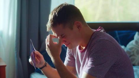 Ioan își plânge băiețelul pe care n-a reușit să-l strângă la piept