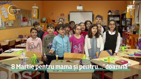 Mama și profesoarele, vedetele zilei de 8 Martie