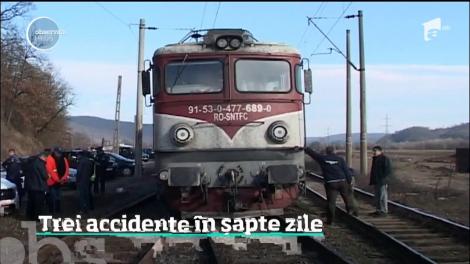 Încă un tren a sărit de pe şine în România, al treilea într-o singură săptămână. Directorul CFR conduce compania cu telefonul închis