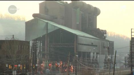 Veche oțelărie, demolată prin implozie în Statele Unite ale Americii