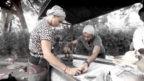 CRBL îi ia la mişto pe Jojo şi Paul: Cred că miroase a divorţ în familie!