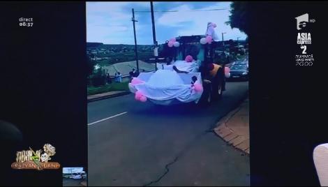 Ce limuzină?! Dorel și-a dus mireasa la altar în cel mai șantieresc mod posibil (VIDEO)