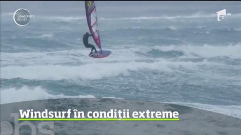 Sport nautic în condiţii meteo extreme pe coasta Irlandei