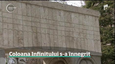 Coloana Infinitului a început să se înnegrească! Cât timp a trecut de la ultima restaurare - Video