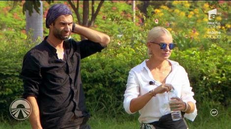 Jojo susține că se simte rău, însă concurenții cred este doar o tactică, se preface: ”Mi-e rău! Dă-mi apă. Lasă-mă să mă țin de tine”