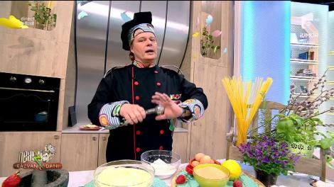 Desertul zilei. Bomboloni, gogoși din aluat opărit umplute cu cremă de vanilie