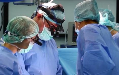 A primit inima unei fete de 25 de ani, moartă în accident de mașină. Bărbatul din Mureș e tatăl a doi copii care se bucură acum că nu vor rămâne orfani