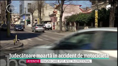 O judecătoare a murit într-un accident de motocicletă provocat de un poliţist! Două maşini i-au lovit în plin