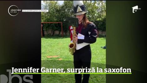 Jennifer Garner, surpriză la saxofon