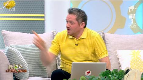 Smiley News. Un polițist român, dans pe motocicletă în fața Palatului Parlamentului