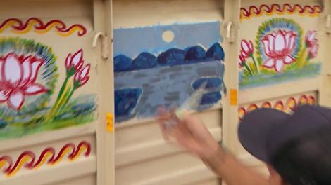 Concurenții de la ”Asia Express” au fost puși să deseneze! CRBL, în culmea fericirii: ”La banii ăștia mă apuc de pictat camioane prin India!”