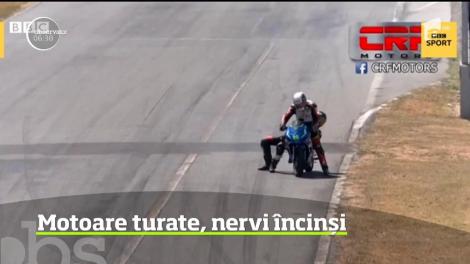 Scene demne de filmele de acţiune la Campionatul Naţional de Motorbike din Costa Rica. Doi competitori s-au luat la bătaie în timpul cursei după ce motocicletele lor s-au ciocnit în mers