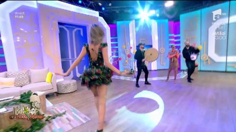 Gipsy Casual - Shake the Bull and Drum Show