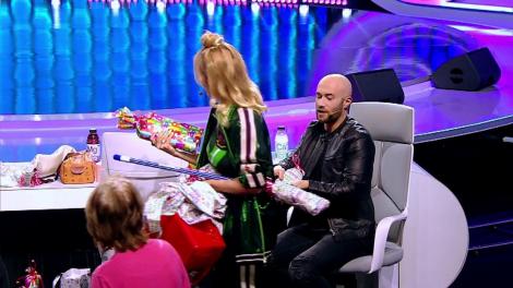 Delia, cadouri ciudate de ziua ei: Am primit un mop