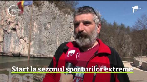 Primăvara a dat startul aventurilor extreme la munte: rafting pe Crişul Repede