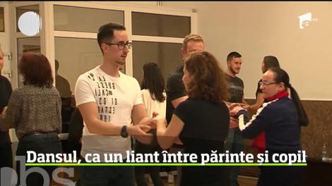 Dansul, liant între părinte și copil