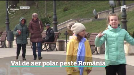 Un nou val de aer polar vine peste România! Vor fi temperaturi cu minus în unele zone din ţară şi chiar ninsori