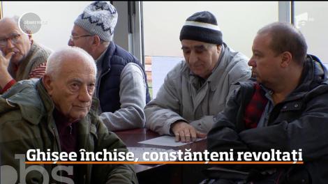 Pensionarii din Constanţa sunt revoltaţi pentru că s-au închis ghișeele unde primeau informaţii pentru plata facturilor de curent