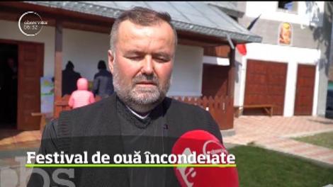 Meşterii populari din Botoşani s-au întrecut la un concurs de încondeiat ouă