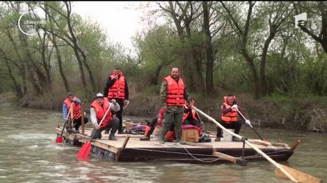 Opt pompieri din Harghita trag un semnal de alarmă asupra poluării apelor!