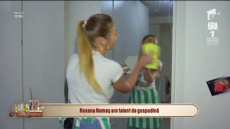 Roxana Nemeș are talent de gospodină: ”După curățenia asta și prafului o să-i fie drag să stea la mine casă!”