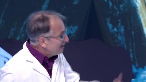 Cristian Greţcu, psihiatru pentru un Ștrumf: Ce o cămilă cu trei cocoașe?