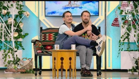 Răzvan s-a așezat în brațele lui Dani, după ce colegul lui i-a spus horoscopul în versuri: „Vărsător, săgetător, nu mai fi risipitor...”