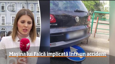 Una din maşinile Primăriei din Arad, implicată într-un accident