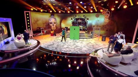 "Cine sunt?", cel mai haios joc de la Scena Misterelor! Jojo este noul patron de la FCSB