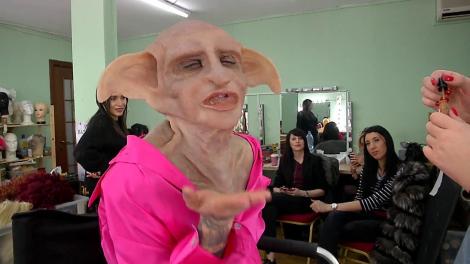 Scena Misterelor - Extra Show. Transformarea lui Ruby în spiridușul Dobby