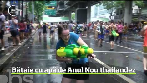 Bătaie cu apă de Anul Nou thailandez