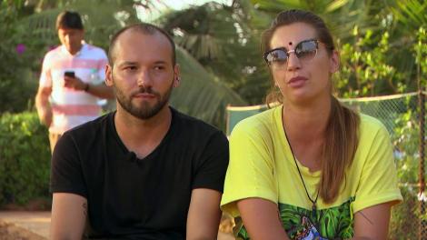 Ruby l-a altoit pe Robert cu un ciomag, iar CRBL îi face declaraţii de dragoste lui Oase!