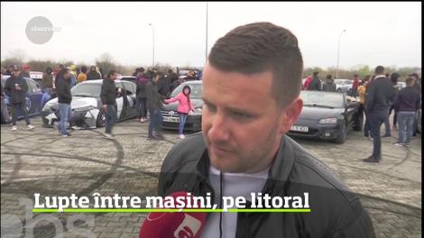 Lupte între mașini, pe litoral