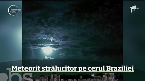 Imagini de poveste în Brazilia, unde un meteorit a provocat o explozie de lumină pe cer
