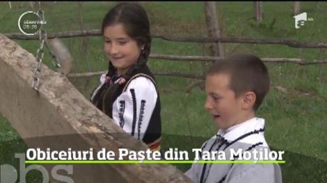 Cele mai frumoase obiceiuri și tradiții de Paște. În Țara Moților au început deja pregătirile pentru sărbători