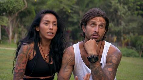 Concurenții cumpără alimente din piața Dadar Food. Robert: Am pierdut punga mare cu cadoul!