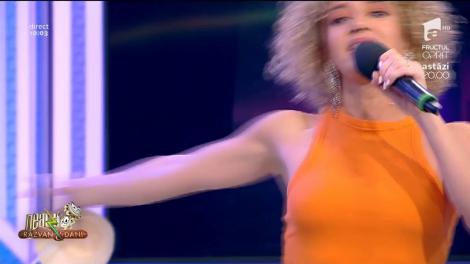 Alexia Talavutus a cântat la Neatza cu Răzvan şi Dani piesa "Aromata"