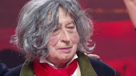 Demascarea compozitorului Ludwig van Beethoven. Vedeta din spatele măștii este un celebru ziarist sportiv român