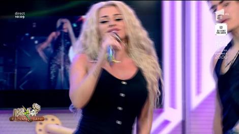 Maria Andria face senzaţie cu un dans lasciv la bară în noul ei videoclip - "Blow Your Mind"