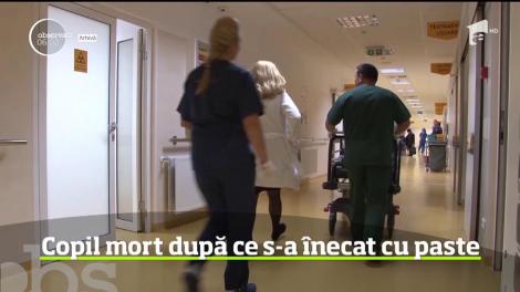 Tragedie într-o familie din judeţul Prahova! Un copil de un an a murit asfixiat cu paste fierte