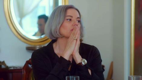 Roxana și Magda, la aceeași masă, împreună