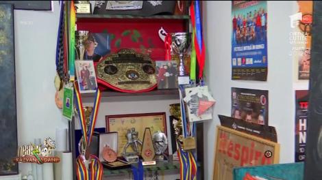 Cristiana Stancu, campioană mondială la lupte și pictor de icoane: Nu pictez înainte de meciuri. Atunci intru într-o altă stare