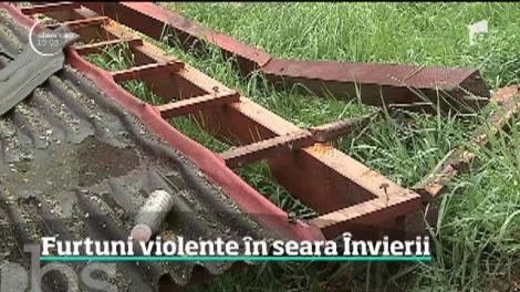 S-au rupt norii în Seara Învierii! Furtuni violente au lovit o mare parte din ţară