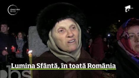 Noaptea Învierii a umplut bisericile în întreaga ţară