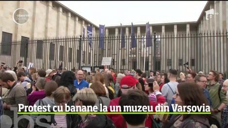 Un inedit miting de protest a avut loc în faţa Muzeului Naţional de Artă din capitala Poloniei